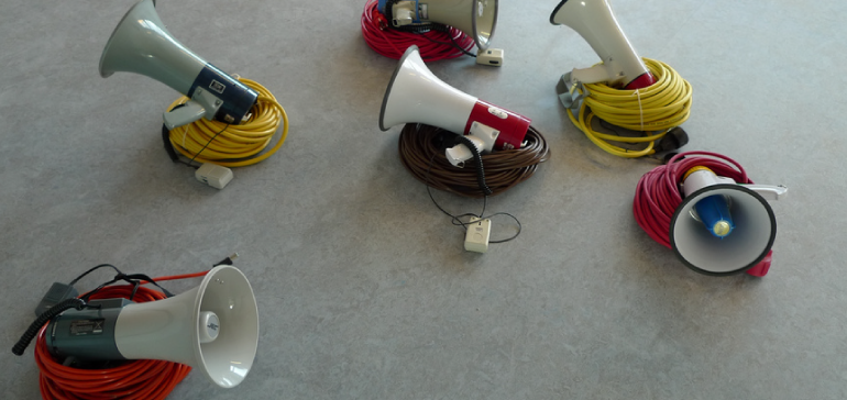 How to Recruit Passionate Brand Ambassadors (4 Tips)